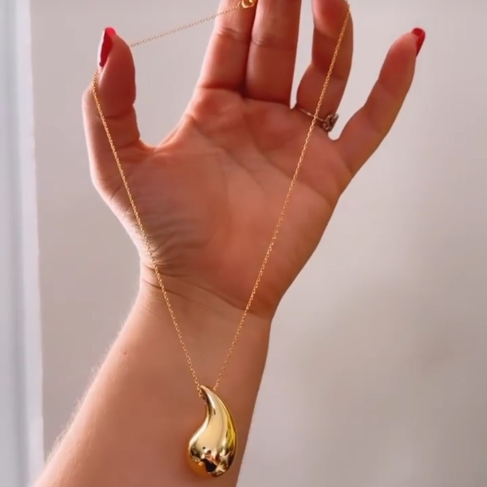 Drop necklace